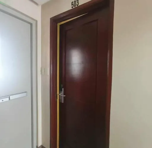 Spacious Studio Apartment B503
